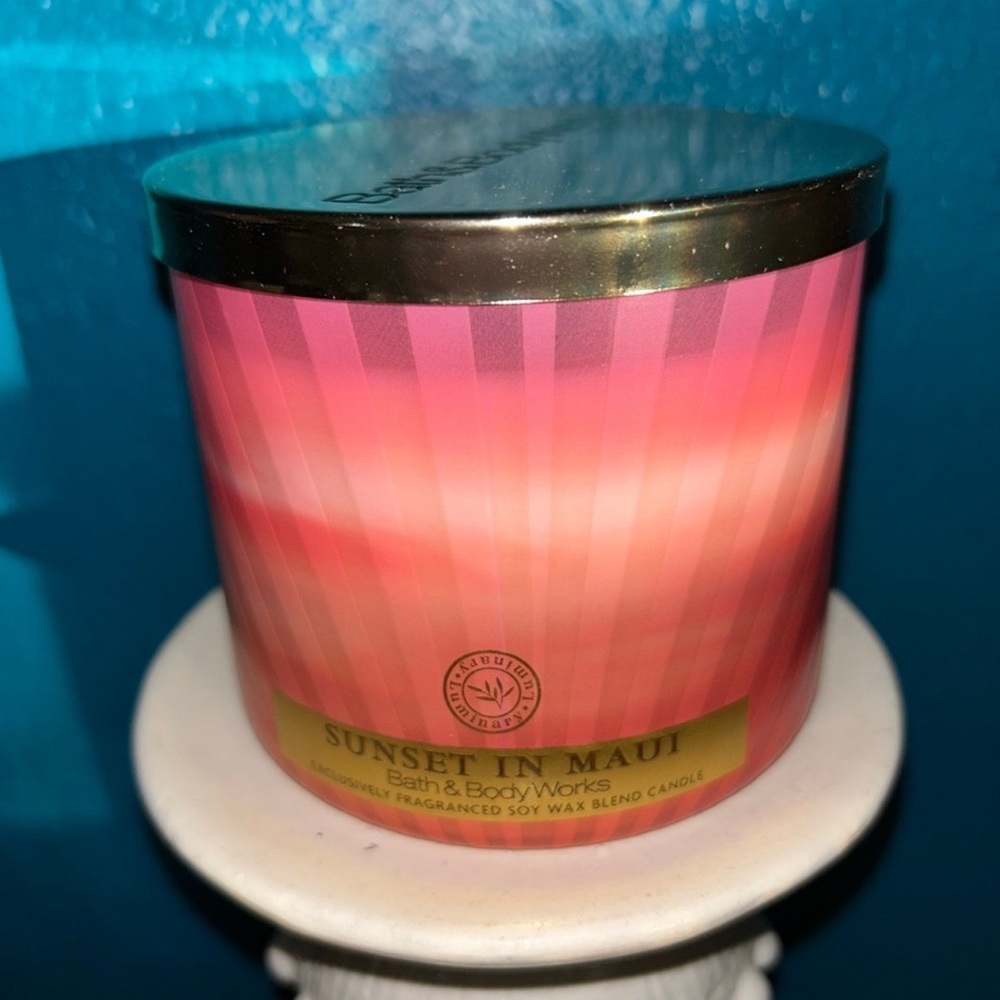 Bath & Body Works Sunset In Maui Candle with Ombre Design and Gold Accents